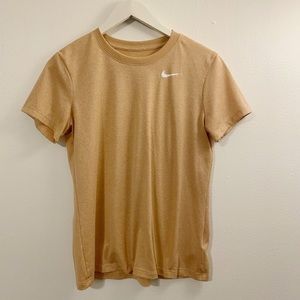 Nike tee sz M